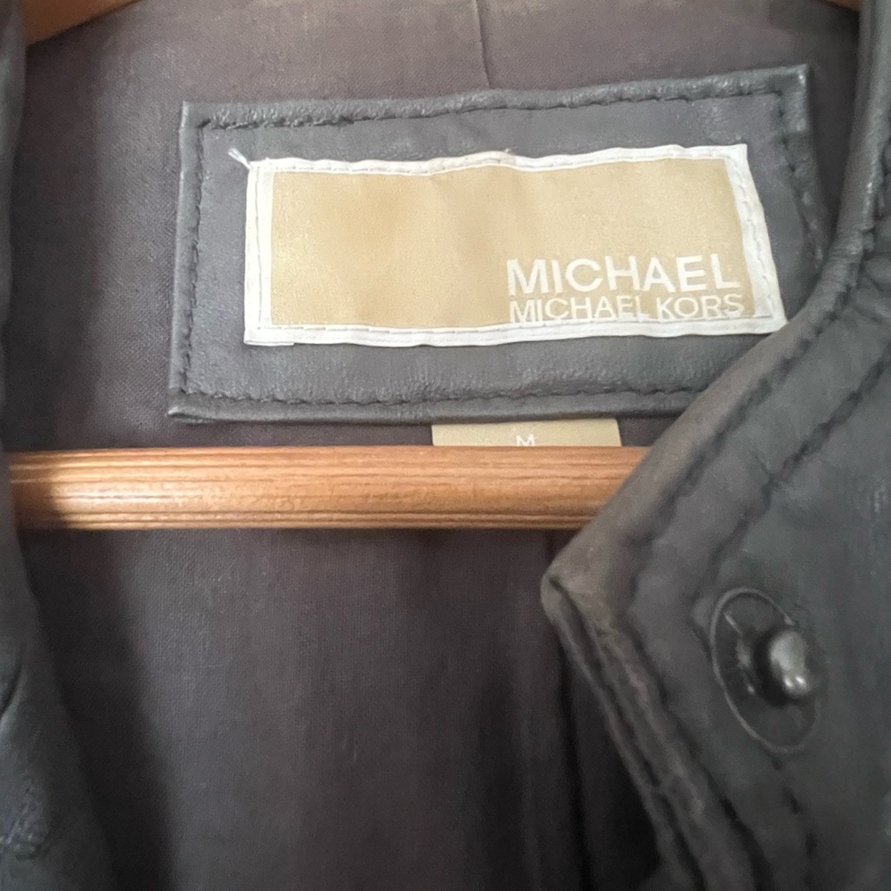Leather jacket - Picture 3 of 7